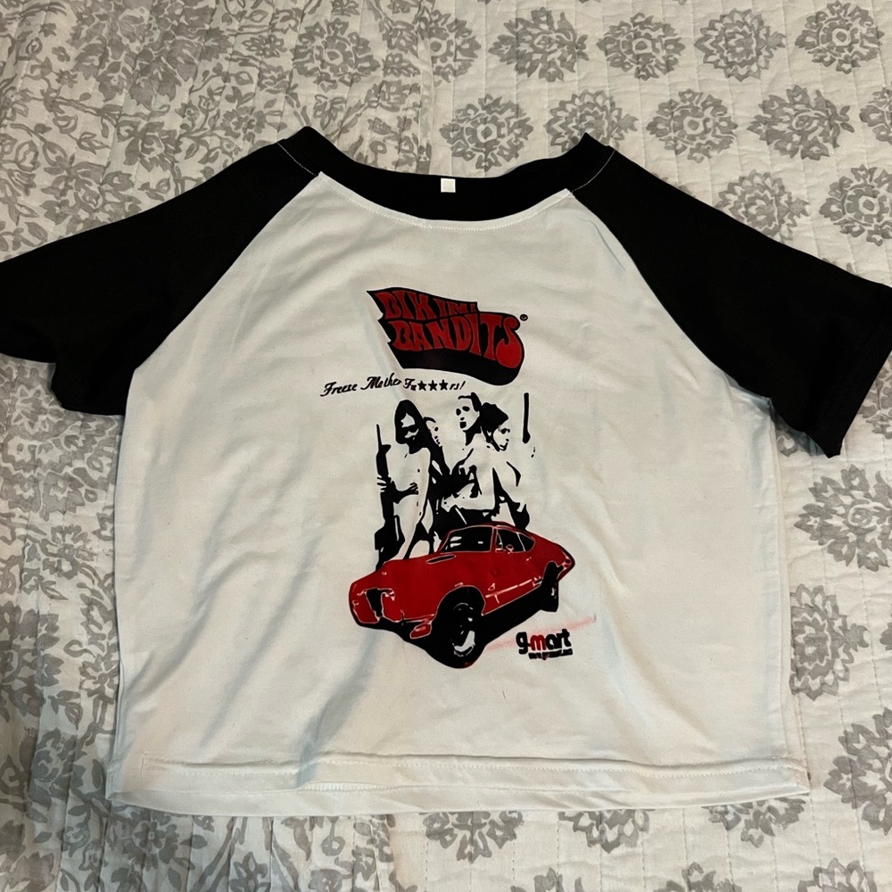 Graphic top
